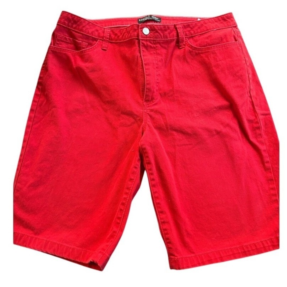 Riders Lee Red Mid Rise Bermuda Shorts Women's 18M Cotton Spandex‎